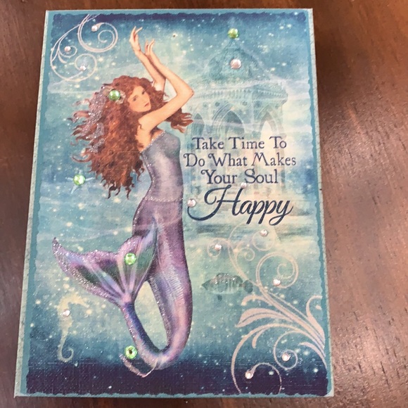 Set of 3 canvas mermaid pictures. Cute & sparkly. - Picture 3 of 6